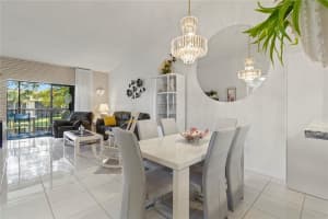 7831 Willow Spring Dr 525, Lake Worth