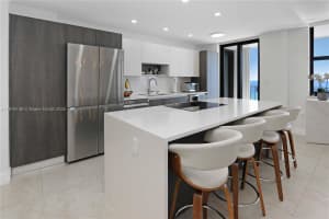 322 Buchanan St 1000 Hollywood, FL 33019 - MLS#A11916139