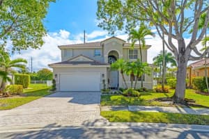 19310 Sw 16th St, Pembroke Pines