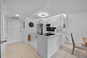 400 Leslie Dr 605 Hallandale Beach, FL 33009 - MLS#A11916220