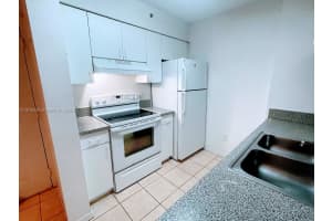 430 S Park Rd 3-206, Hollywood