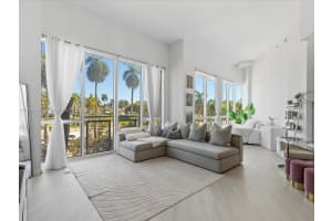 Vizcayne, 253 NE 2nd St APT 229, Miami, FL 33132, - MLS#A11916307