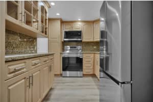 5005 Collins Ave 402 Miami Beach, FL 33140 - MLS#A11916316