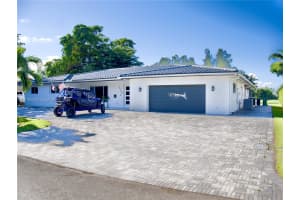 19150 S Saint Andrews Dr Hialeah, FL 33015 - MLS#A11916328