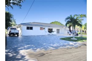 19150 S Saint Andrews Dr Hialeah, FL 33015 - MLS#A11916328