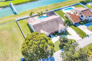 10700 Sw 139th Rd Miami, FL 33176 - MLS#A11916362