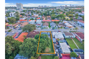 2811 Sw 3rd St Miami, FL 33135 - MLS#A11916378