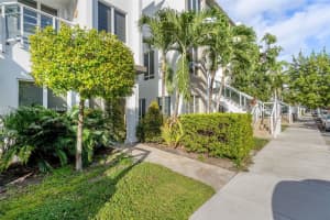 10305 Nw 63rd Ter 105 Doral, FL 33178 - MLS#A11916380