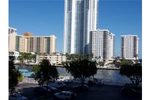 800 Parkview Dr 402, Hallandale Beach 800 Parkview Dr 402, Hallandale Beach