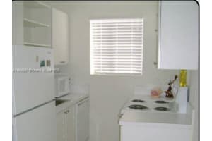 3680 Oak Ave APT 6, Miami, FL 33133, - MLS#A11916397