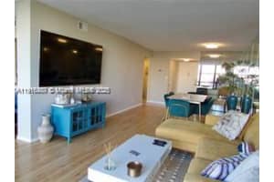 800 Parkview Dr APT 402, Hallandale Beach, FL 33009, - MLS#A11916407