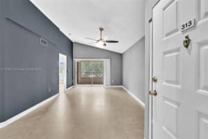 2850 N Oakland Forest Dr 313, Oakland Park