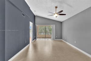 2850 N Oakland Forest Dr APT 313, Oakland Park, FL 33309, - MLS#A11916417