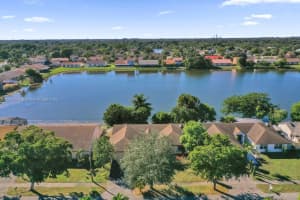 2350 E Lake Miramar Cir Miramar, FL 33025 - MLS#A11916440