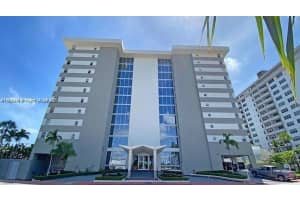 9273 Collins Ave 510 Surfside, FL 33154 - MLS#A11916476