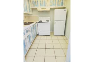 119 Salisbury E, West Palm Beach