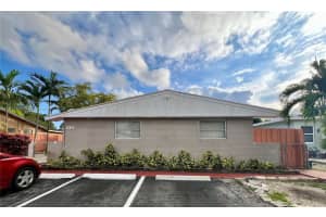 4116 Sw 21st St 1 Fort Lauderdale, FL 33317 - MLS#A11916499