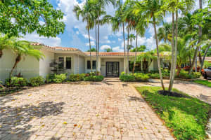 19694 Ne 23rd Ct Miami, FL 33180 - MLS#A11916505