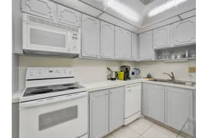 3113 S Ocean Dr 603 Hallandale Beach, FL 33009 - MLS#A11916535