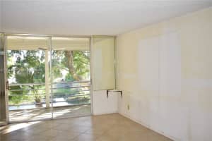 9370 Sunrise Lakes Blvd APT 203, Sunrise, FL 33322, Sold 12/29/25