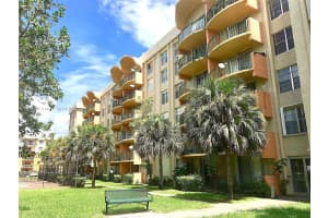 9350 Fontainebleau Blvd 308, Miami