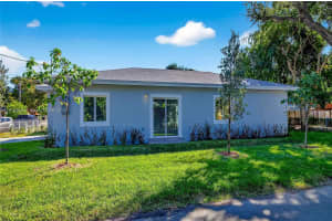 1346 Nw 44th St Miami, FL 33142 - MLS#A11916640