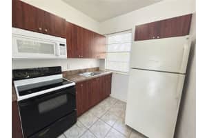 667 NE 86th St #3b, Miami, FL 33138, - MLS#A11916658