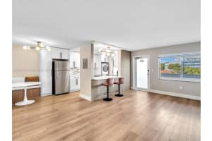 1030 9th St APT 403, Miami Beach, FL 33139, - MLS#A11916673