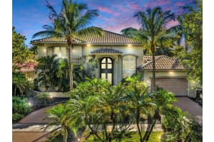 922 Washington St Hollywood, FL 33019 - MLS#A11916684