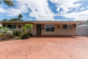 10260 Sw 48th St Miami, FL 33165 - MLS#A11916686