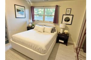 7601 NW 13th St, Pembroke Pines, FL 33024, - MLS#A11916690