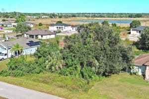 341 Ranchito Ave Lehigh Acres, FL 33974 - MLS#A11916738