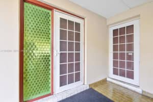 1700 NE 191st St APT 110, Miami, FL 33179, - MLS#A11916806