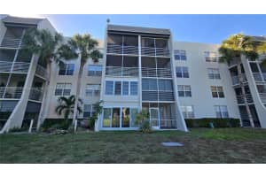 9230 Lagoon Pl 310 Davie, FL 33324 - MLS#A11916851