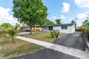1164 Nw 45th Ave Lauderhill, FL 33313 - MLS#A11916854