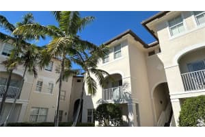 11605 Nw 89th St 221, Doral