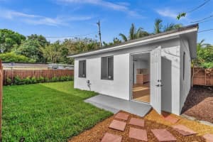 1123 Ne 1st Ave 2 Fort Lauderdale, FL 33304 - MLS#A11916858