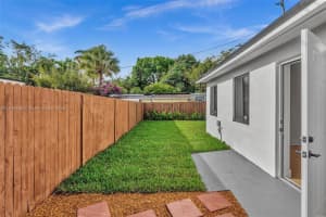 1123 Ne 1st Ave 2 Fort Lauderdale, FL 33304 - MLS#A11916858