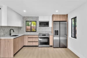 1123 Ne 1st Ave 2 Fort Lauderdale, FL 33304 - MLS#A11916858