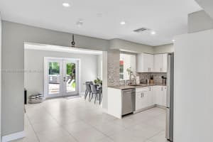 1577 NE 48th Ct, Oakland Park, FL 33334, - MLS#A11916865