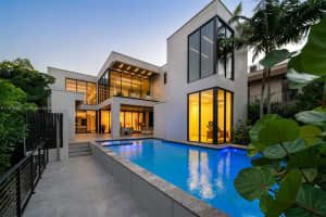 725 Ne 77th St Miami, FL 33138 - MLS#A11916887