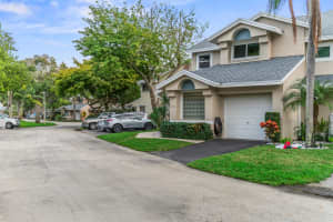 2202 Discovery Cir W, Deerfield Beach, FL 33442, - MLS#A11916907