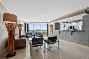 4000 Towerside Terrace APT 1612, Miami, FL 33138, - MLS#A11916912