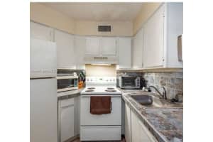 212 Lake Pointe Dr APT 112, Oakland Park, FL 33309, - MLS#A11916941