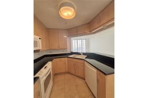 801 Brickell Key Blvd APT 1608, Miami, FL 33131, - MLS#A11916951