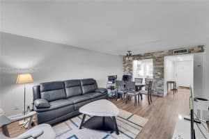 8405 Nw 61st St D207 Tamarac, FL 33321 - MLS#A11916993