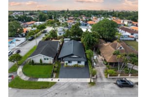 202 Nw 60th Ave Miami, FL 33126 - MLS#A11917018