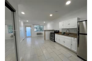 7315 Byron Ave Apt 8, Miami Beach, FL 33141, - MLS#A11917141