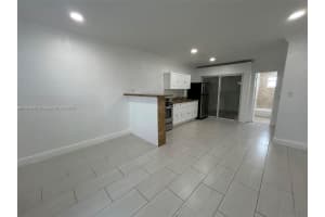 7315 Byron Ave Apt 8, Miami Beach, FL 33141, - MLS#A11917141