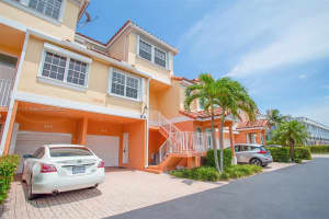 1998 NE 7th St STE 104, Deerfield Beach, FL 33441, - MLS#A11917171